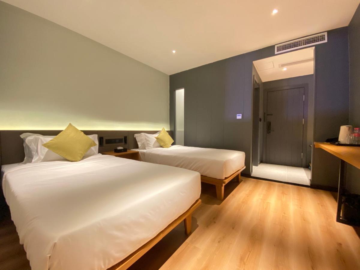 Yunfan Hotel Phnom Penh Exterior photo