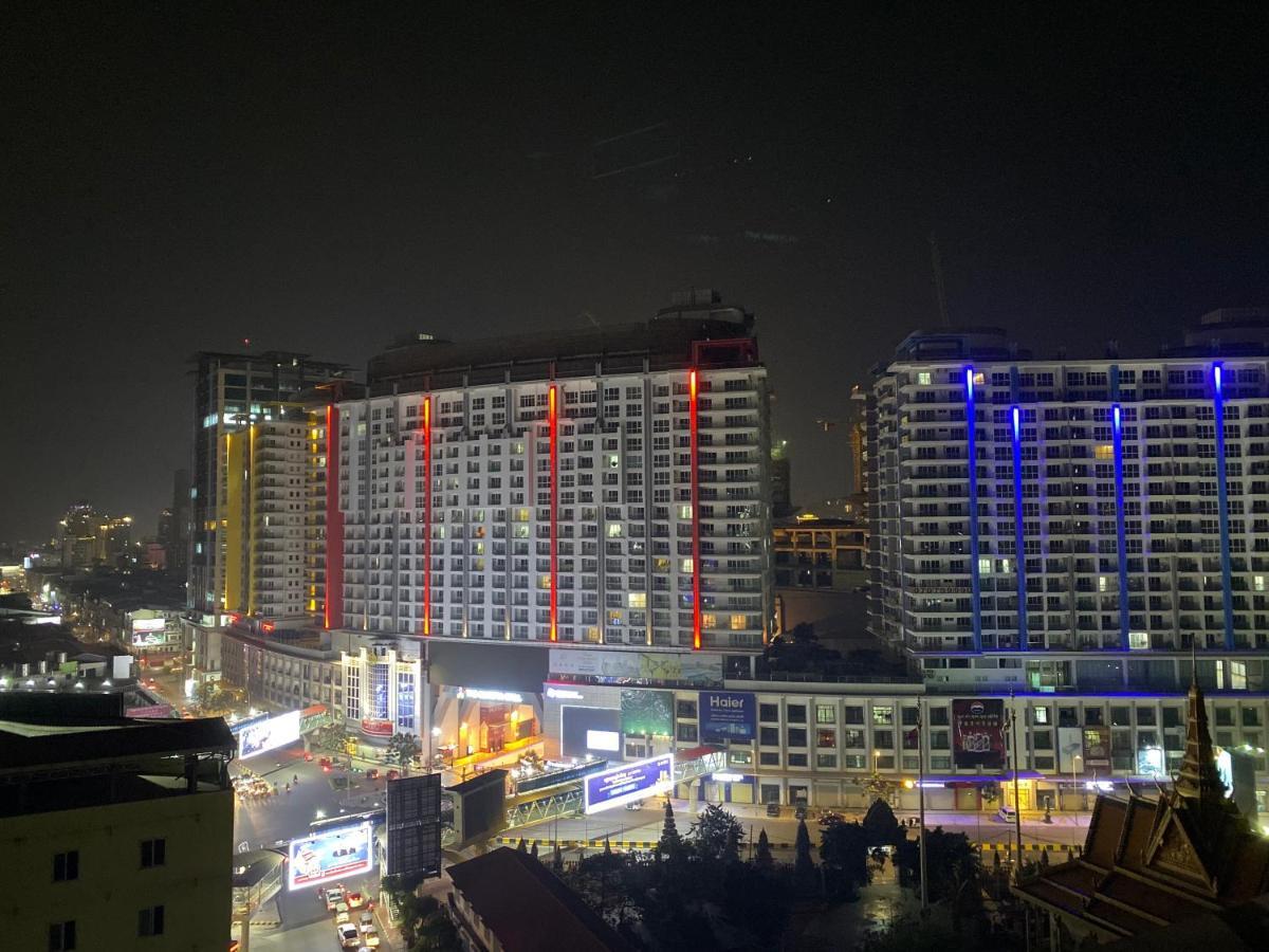 Yunfan Hotel Phnom Penh Exterior photo