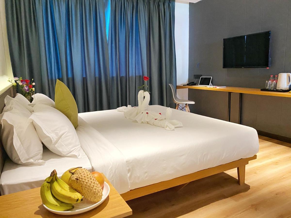 Yunfan Hotel Phnom Penh Exterior photo